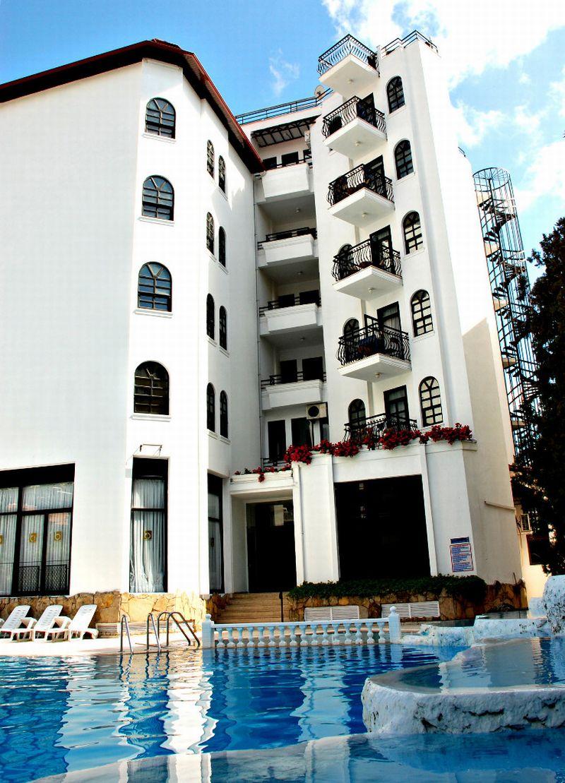 Boulevard Hotel Алания Экстерьер фото
