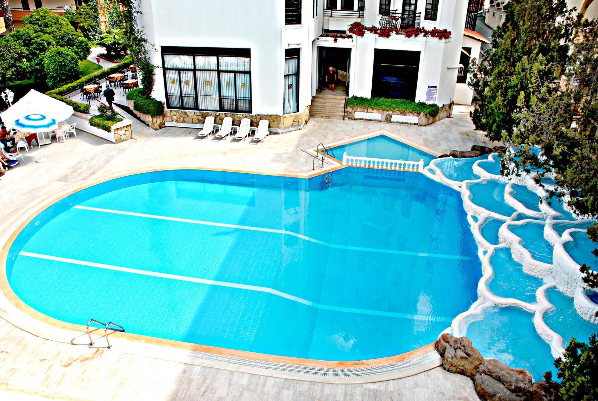 Boulevard Hotel Алания Экстерьер фото